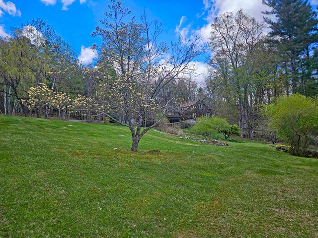 25 Yeaw Road, Dover, VT 05341