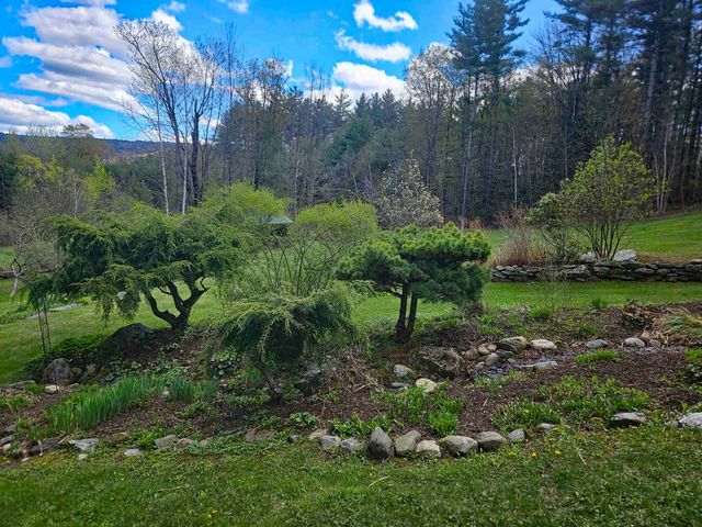 25 Yeaw Road, Dover, VT 05341