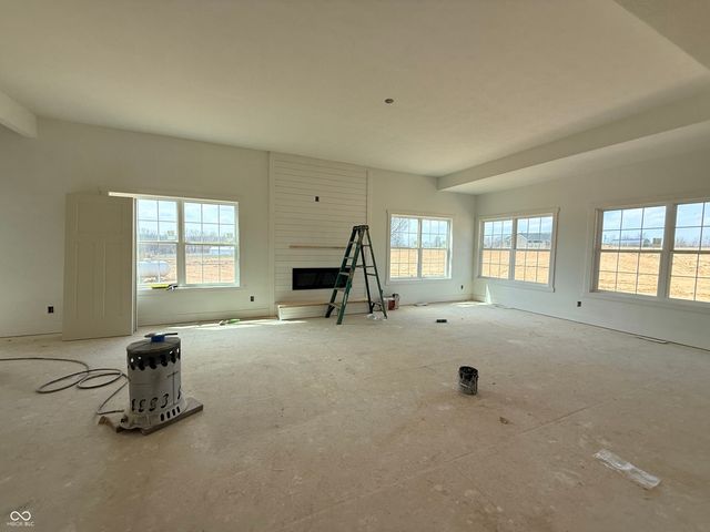 8 Pine Hills Court, Crawfordsville, IN 47933