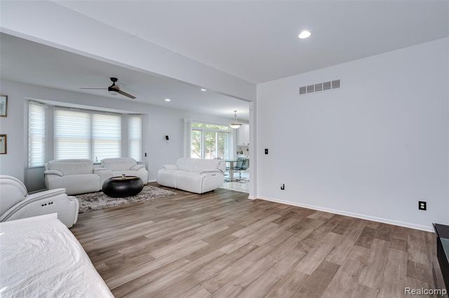 17021 Algonquin Drive, Northville, MI 48168