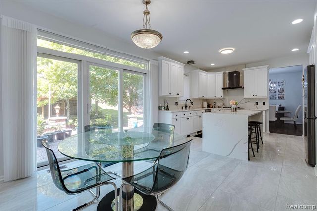 17021 Algonquin Drive, Northville, MI 48168