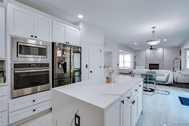 17021 Algonquin Drive, Northville, MI 48168