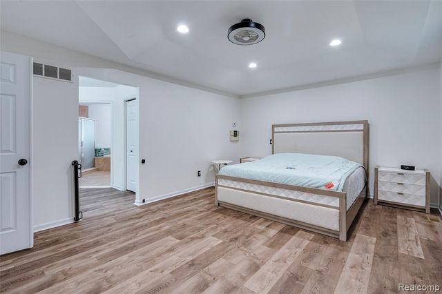 17021 Algonquin Drive, Northville, MI 48168