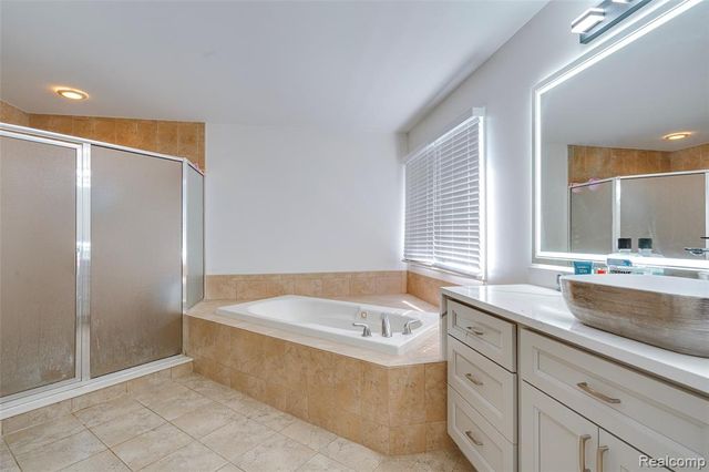 17021 Algonquin Drive, Northville, MI 48168