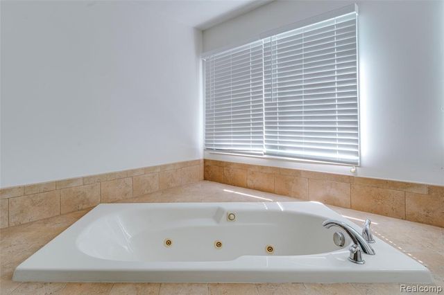 17021 Algonquin Drive, Northville, MI 48168