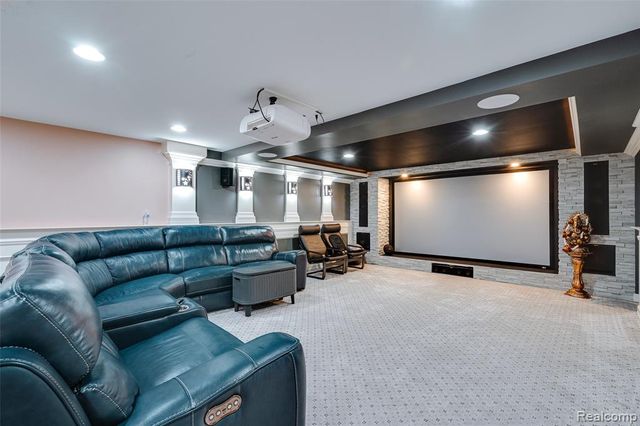 17021 Algonquin Drive, Northville, MI 48168