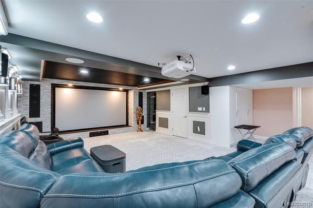 17021 Algonquin Drive, Northville, MI 48168