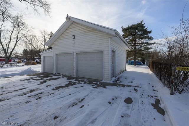 213 Genoa Avenue SW, Massillon, OH 44646