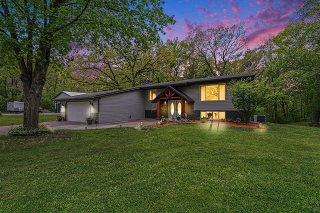 28264 Olinda Trail, Lindstrom, MN 55045