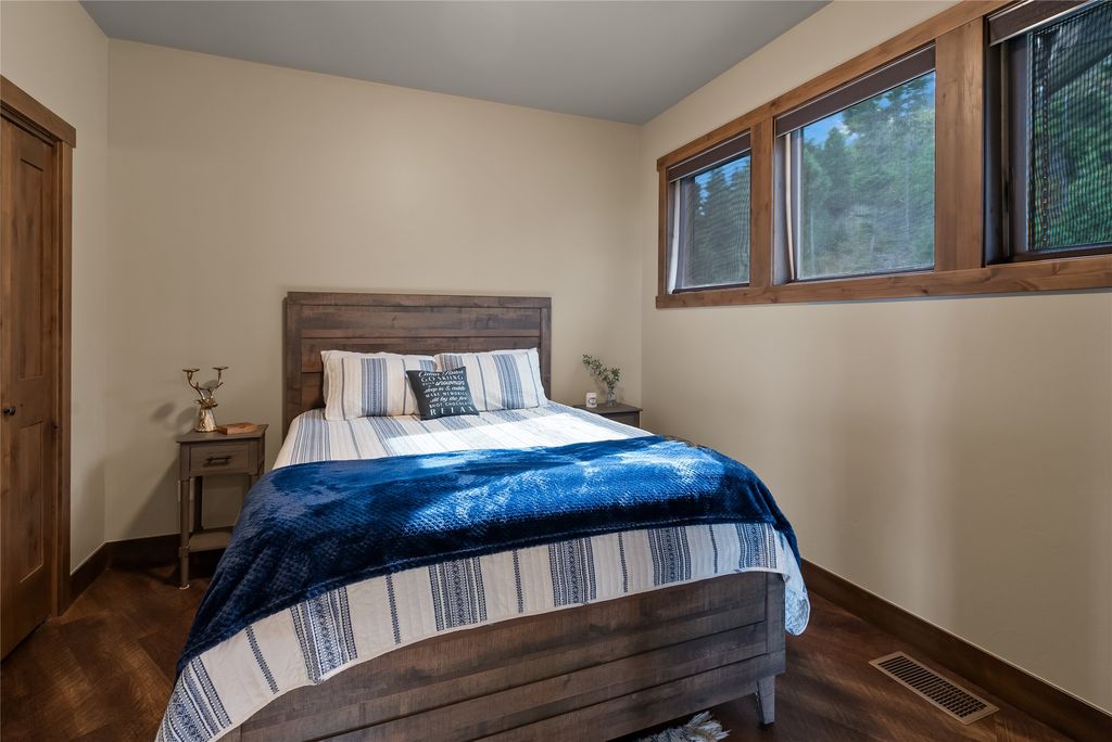 360 Ridge Line Drive, Lakeside, MT 59922 photo 31