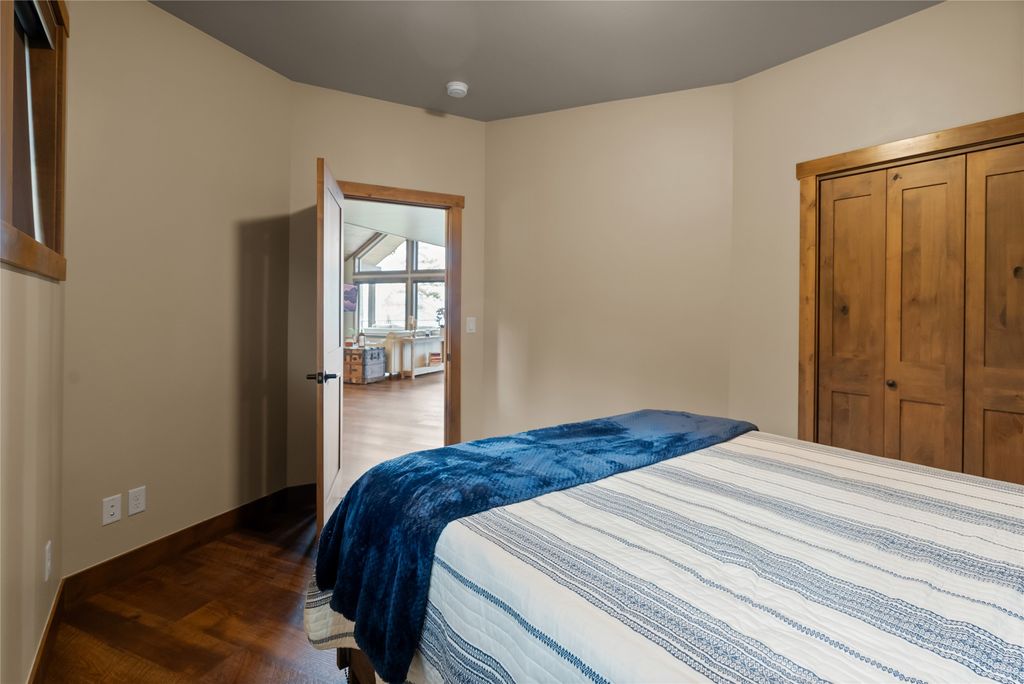 360 Ridge Line Drive, Lakeside, MT 59922 photo 32