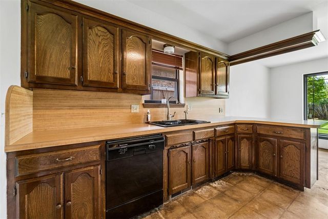 516 Pepperdine Avenue, Edmond, OK 73013