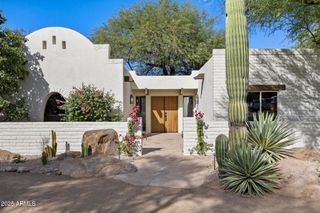 4646 E SHADOW ROCK Road, Phoenix, AZ 85028