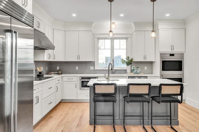 19 Deering, Lexington, MA 02421