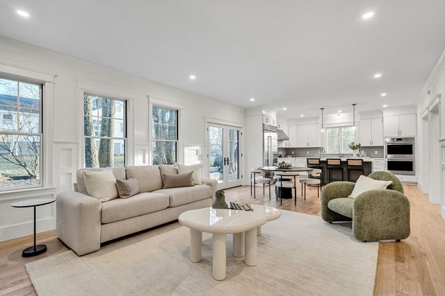 19 Deering, Lexington, MA 02421