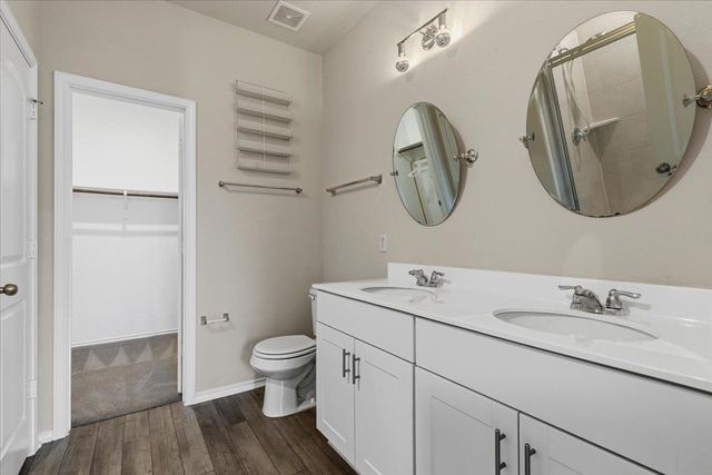 1705 T H Johnson DR, Taylor, TX 76574