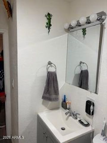 101 E YUMA Street, Huachuca City, AZ 85616