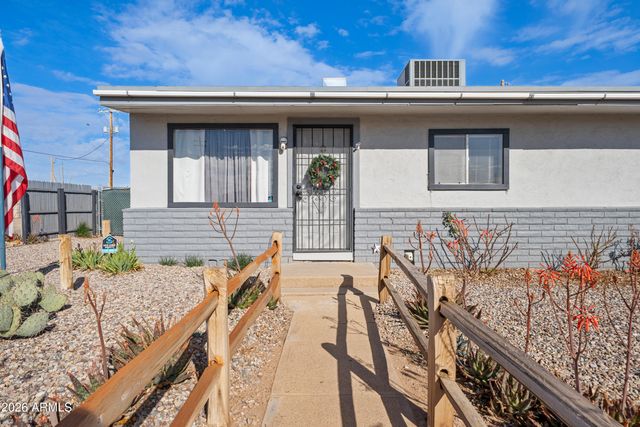 101 E YUMA Street, Huachuca City, AZ 85616