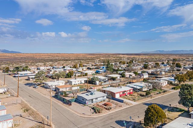 101 E YUMA Street, Huachuca City, AZ 85616