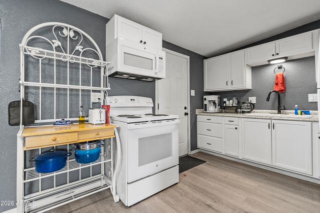 101 E YUMA Street, Huachuca City, AZ 85616