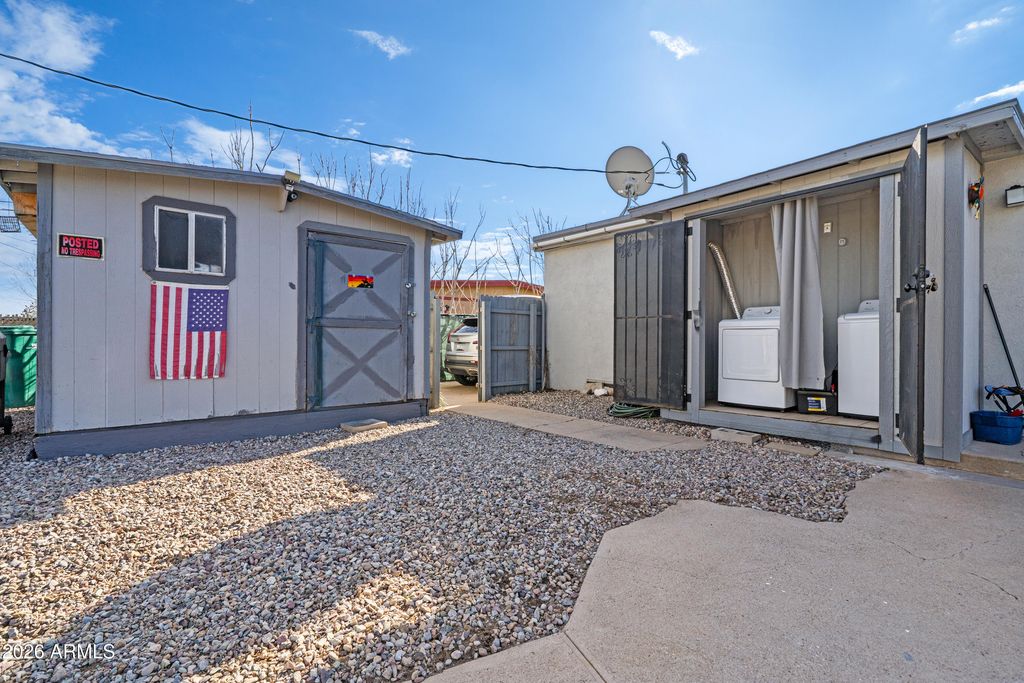 Image 22 of property listing at 101 E YUMA Street, Huachuca City, AZ 85616