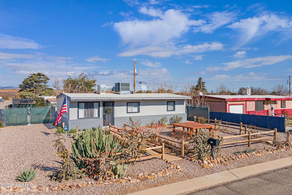 Image 31 of property listing at 101 E YUMA Street, Huachuca City, AZ 85616