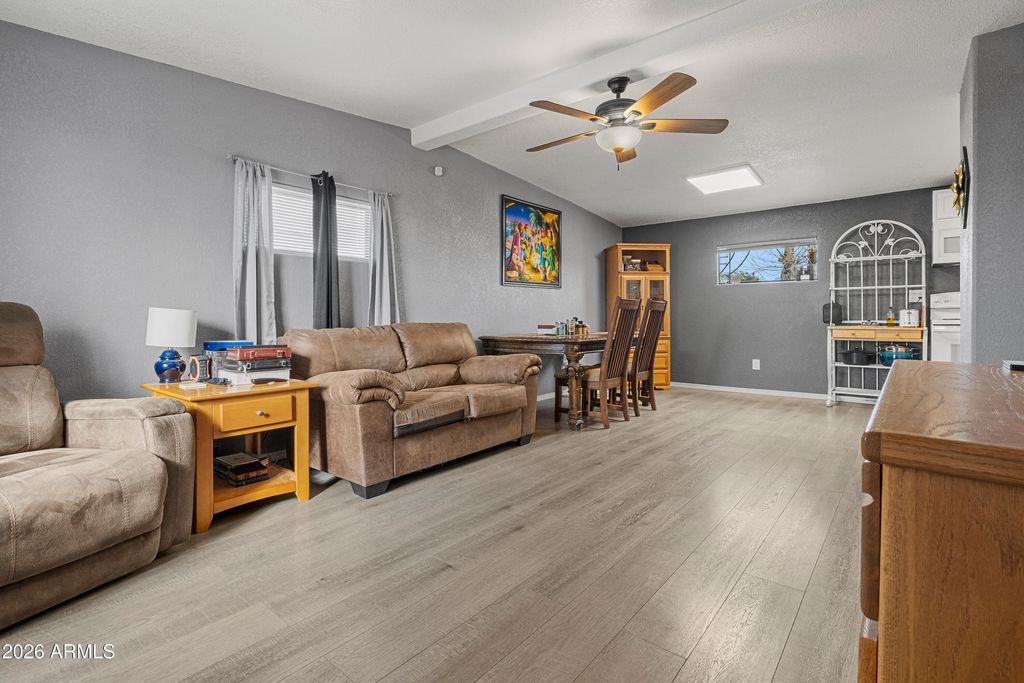 Image 6 of property listing at 101 E YUMA Street, Huachuca City, AZ 85616