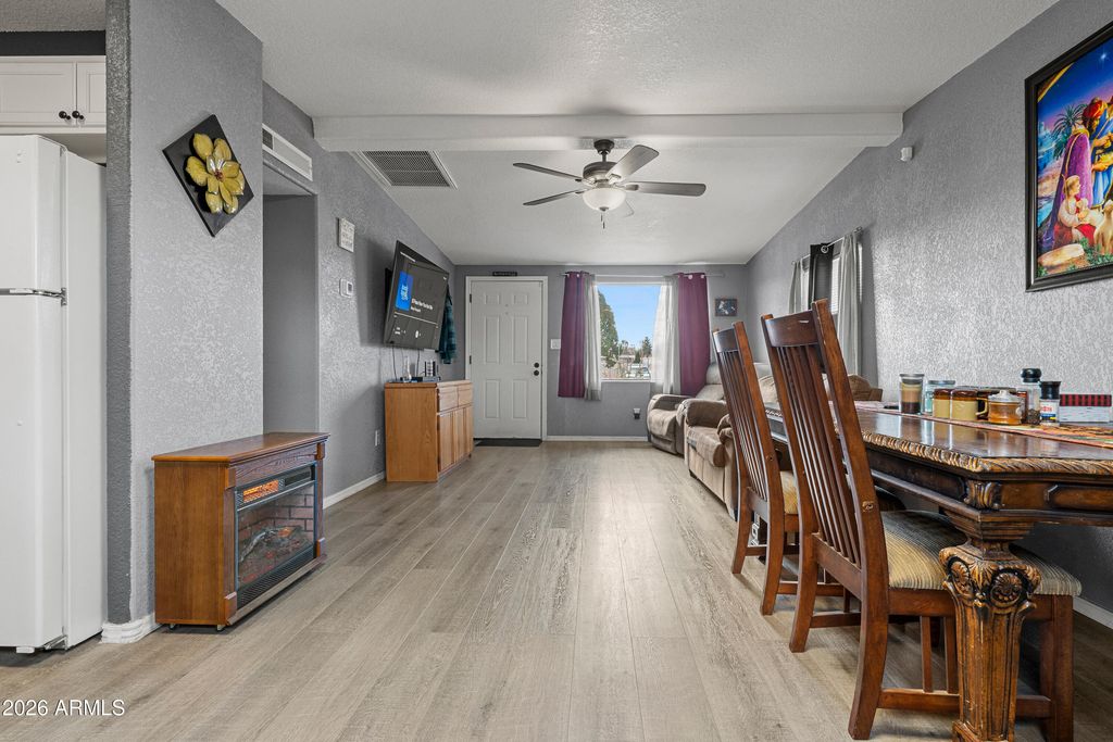 Image 7 of property listing at 101 E YUMA Street, Huachuca City, AZ 85616