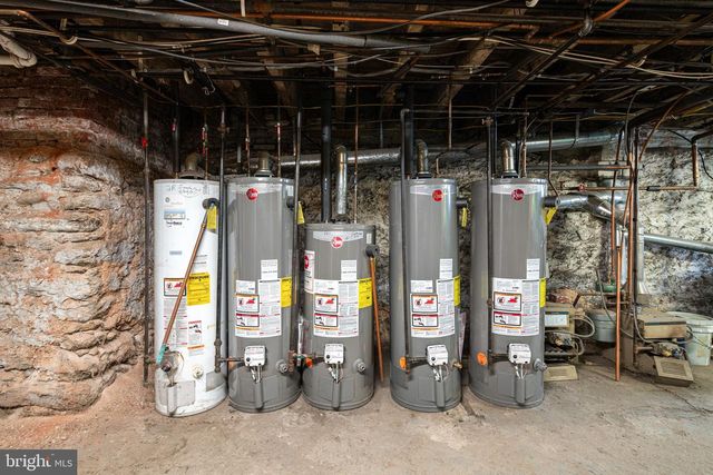 2914 POPLAR ST, Philadelphia, PA 19130