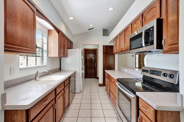 6149 Foster Street, Jupiter, FL 33458
