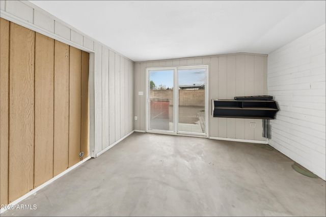 5709 S PALM Drive, Tempe, AZ 85283
