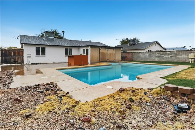 5709 S PALM Drive, Tempe, AZ 85283