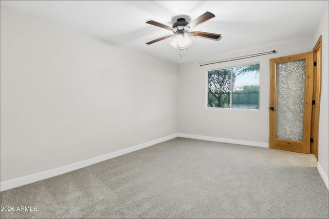5709 S PALM Drive, Tempe, AZ 85283