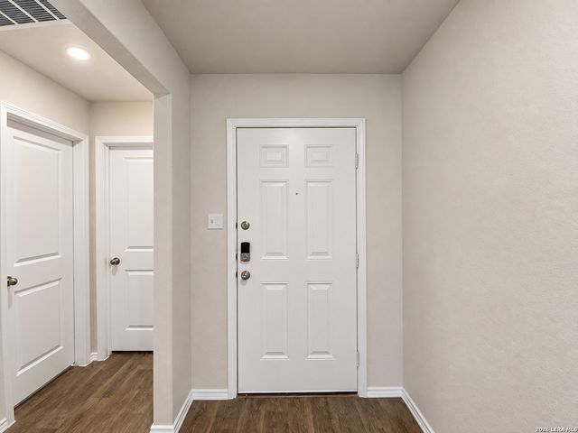 1150 Barn Swallow Way, San Antonio, TX 78253