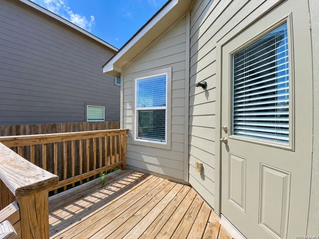 1150 Barn Swallow Way, San Antonio, TX 78253