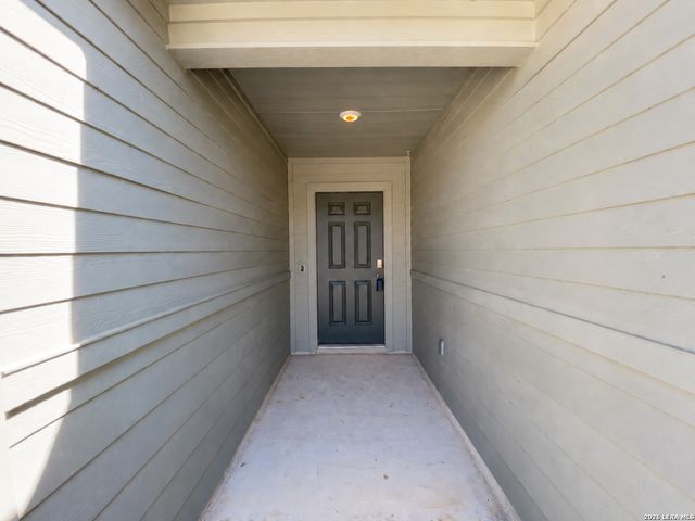 1150 Barn Swallow Way, San Antonio, TX 78253