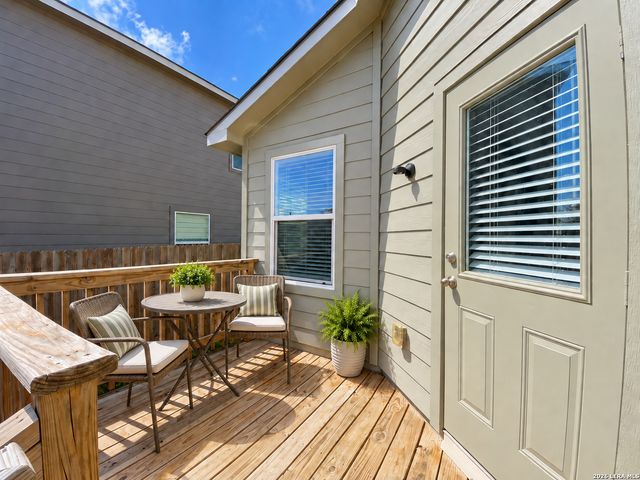 1150 Barn Swallow Way, San Antonio, TX 78253