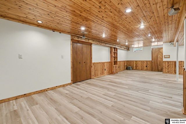 1307 Hansen Avenue, Bellevue, NE 68005