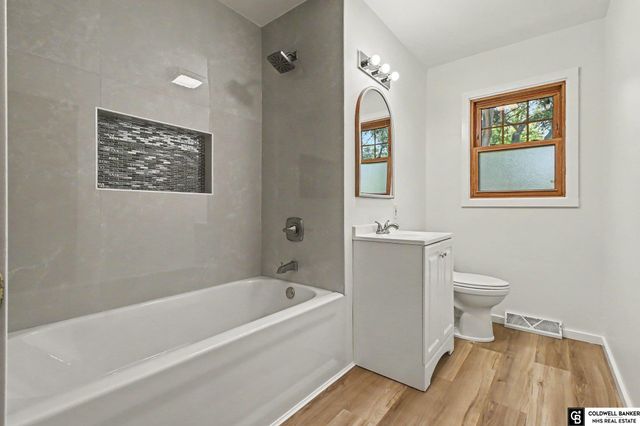 1307 Hansen Avenue, Bellevue, NE 68005