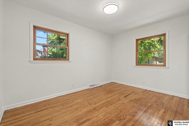 1307 Hansen Avenue, Bellevue, NE 68005
