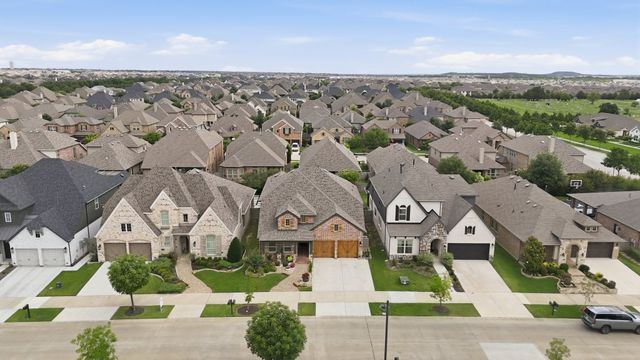 1112 Homestead Way, Argyle, TX 76226
