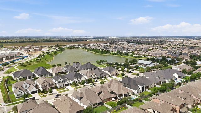 1112 Homestead Way, Argyle, TX 76226