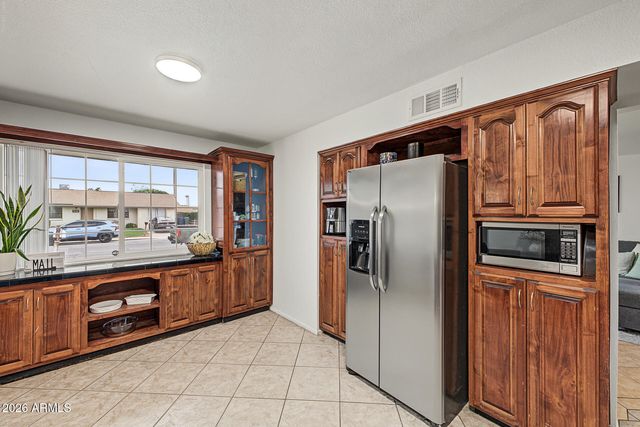 2410 E CONTESSA Street, Mesa, AZ 85213