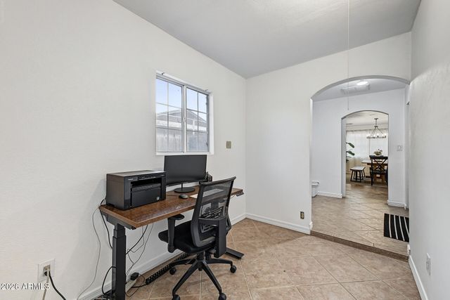 2410 E CONTESSA Street, Mesa, AZ 85213