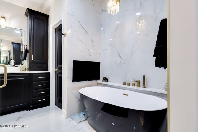 176 Wagon Trail Drive, Opelousas, LA 70570