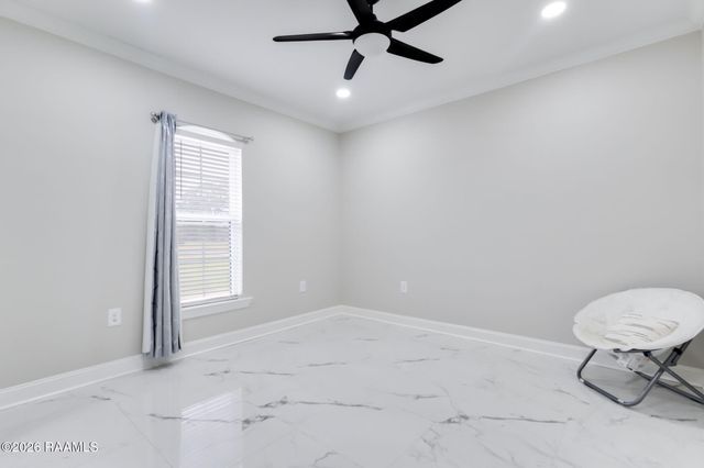 176 Wagon Trail Drive, Opelousas, LA 70570