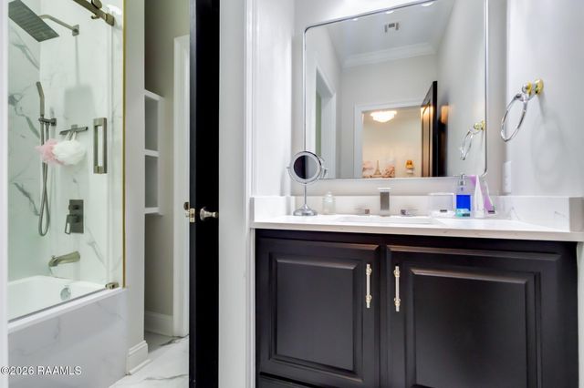 176 Wagon Trail Drive, Opelousas, LA 70570