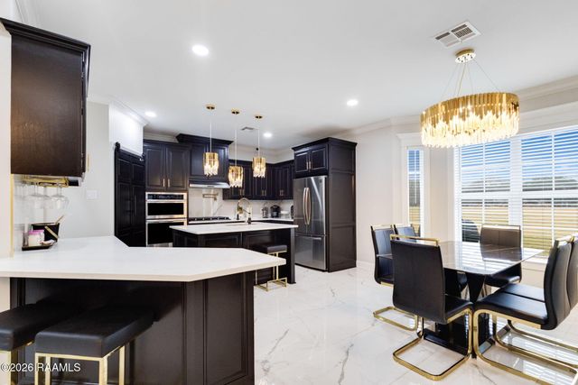 176 Wagon Trail Drive, Opelousas, LA 70570