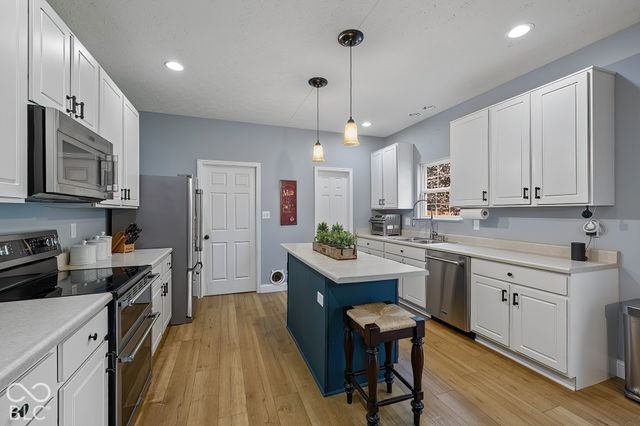 11896 Bengals Drive, Fishers, IN 46037