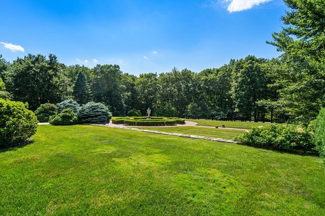 495 Hugh Cargill Rd, Concord, MA 01742